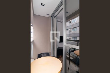 Varanda de kitnet/studio à venda com 0 quarto, 28m² em Consolação, São Paulo