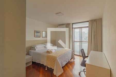 Apartamento à venda com 3 quartos, 210m² em Pinheiros, São Paulo