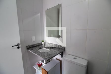 Banheiro da Suíte de apartamento para alugar com 1 quarto, 27m² em Campo Belo, São Paulo