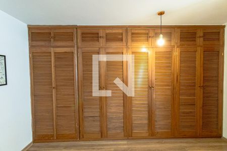 Quarto de apartamento à venda com 1 quarto, 55m² em Moema, São Paulo