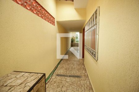 Quintal Lateral de casa à venda com 2 quartos, 150m² em Parque das Nações, Santo André