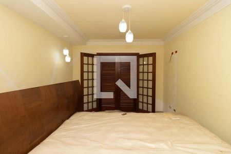 Quarto Suíte 1 de casa à venda com 3 quartos, 355m² em Vila Paiva, São Paulo