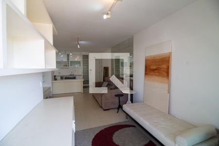 Sala de TV de apartamento à venda com 1 quarto, 47m² em Campo Belo, São Paulo