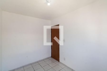Quarto 2 de apartamento para alugar com 2 quartos, 51m² em Paciência, Rio de Janeiro