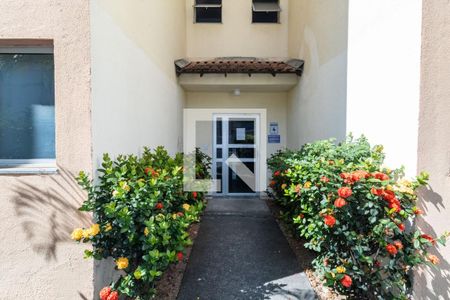 Fachada do bloco de apartamento para alugar com 2 quartos, 51m² em Paciência, Rio de Janeiro