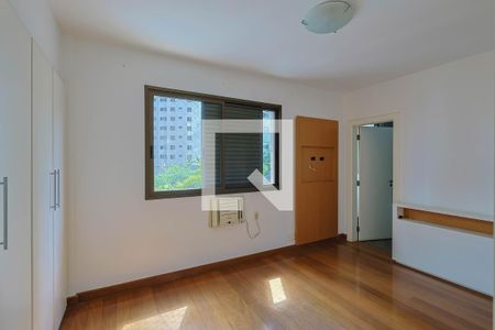 Suíte 1 de apartamento à venda com 4 quartos, 274m² em Belvedere, Belo Horizonte