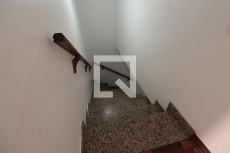 Escada de casa à venda com 3 quartos, 220m² em Vila Matilde, São Paulo