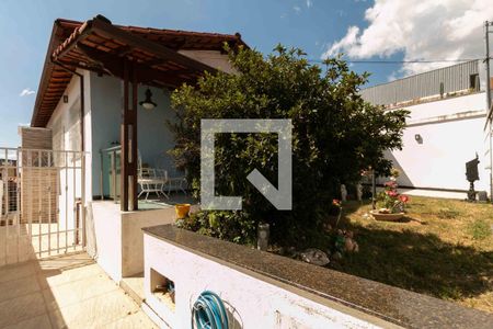 Área Externa de casa à venda com 3 quartos, 280m² em Planalto, Belo Horizonte