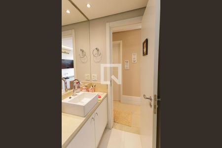 Banheiro Corredor de apartamento à venda com 2 quartos, 69m² em São João, Porto Alegre