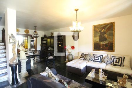 Sala de casa de condomínio à venda com 3 quartos, 307m² em Pechincha, Rio de Janeiro