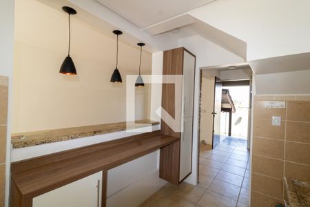 Cozinha de casa de condomínio à venda com 3 quartos, 140m² em Aberta dos Morros, Porto Alegre