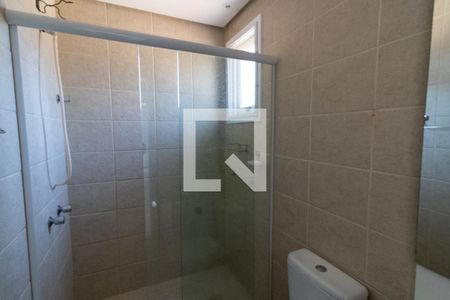 Banheiro da Suíte de casa de condomínio à venda com 3 quartos, 140m² em Aberta dos Morros, Porto Alegre