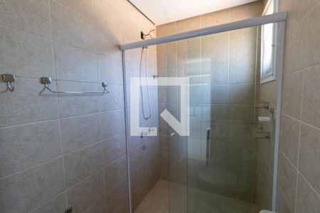 Banheiro da Suíte de casa de condomínio à venda com 3 quartos, 140m² em Aberta dos Morros, Porto Alegre
