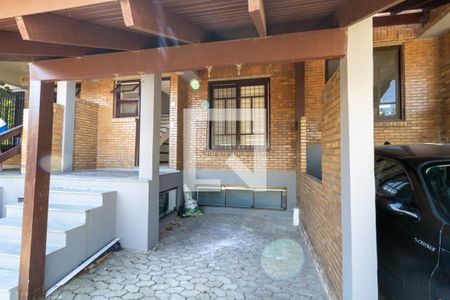 Garagem de casa de condomínio à venda com 3 quartos, 140m² em Aberta dos Morros, Porto Alegre