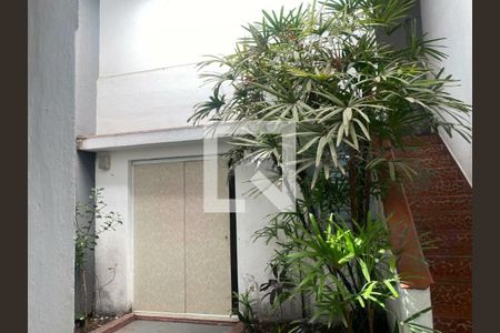 Casa à venda com 3 quartos, 200m² em Vila Gertrudes, São Paulo