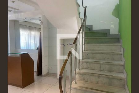 Casa à venda com 3 quartos, 200m² em Vila Gertrudes, São Paulo