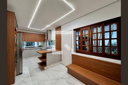 Cozinha de casa à venda com 4 quartos, 490m² em Santo Amaro, São Paulo