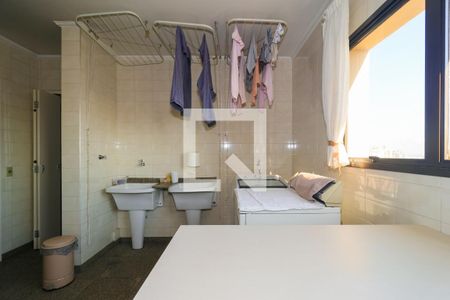 Área de Serviço de apartamento à venda com 4 quartos, 945m² em Real Parque, São Paulo