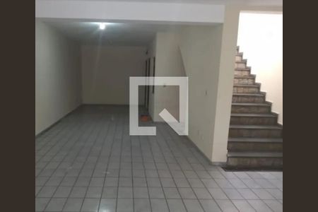 Casa à venda com 3 quartos, 197m² em Jardim Namba, São Paulo