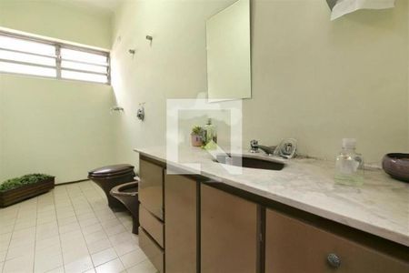 Casa à venda com 4 quartos, 320m² em Vila Progredior, São Paulo