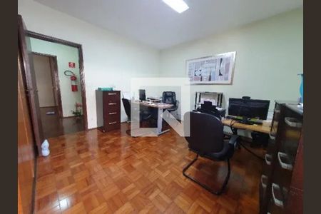 Casa à venda com 4 quartos, 320m² em Vila Progredior, São Paulo