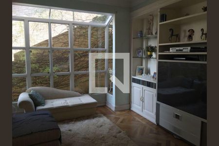 Casa à venda com 4 quartos, 700m² em Fazenda Morumbi, São Paulo