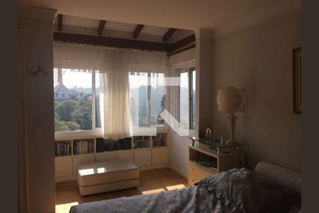 Casa à venda com 4 quartos, 700m² em Fazenda Morumbi, São Paulo