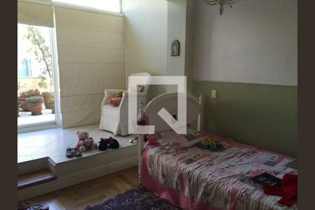 Casa à venda com 4 quartos, 700m² em Fazenda Morumbi, São Paulo