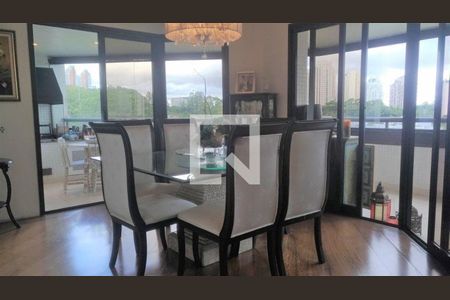 Apartamento à venda com 3 quartos, 197m² em Jardim Ampliacao, São Paulo