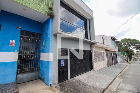Fachada de casa à venda com 2 quartos, 70m² em Jardim Tiete, São Paulo