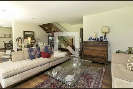 Casa à venda com 4 quartos, 380m² em Jardim Panorama, São Paulo