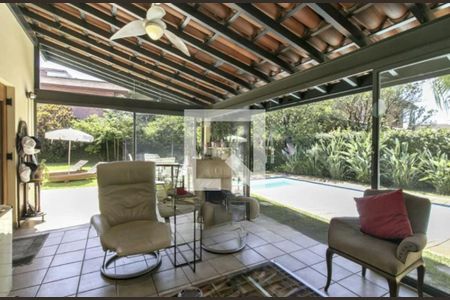 Casa à venda com 4 quartos, 380m² em Jardim Panorama, São Paulo