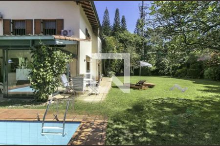 Casa à venda com 4 quartos, 380m² em Jardim Panorama, São Paulo