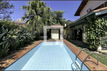 Casa à venda com 4 quartos, 380m² em Jardim Panorama, São Paulo