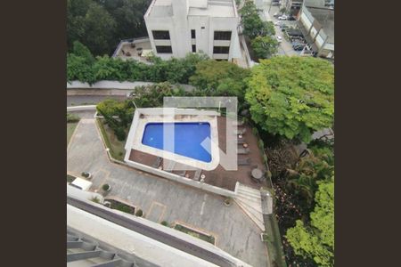 Apartamento à venda com 3 quartos, 180m² em Vila Suzana, São Paulo