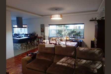 Casa à venda com 4 quartos, 180m² em Vila Sonia, São Paulo