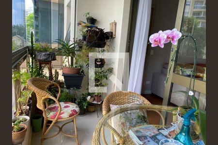 Apartamento à venda com 3 quartos, 160m² em Vila Suzana, São Paulo