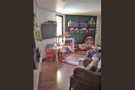 Apartamento à venda com 3 quartos, 227m² em Vila Suzana, São Paulo