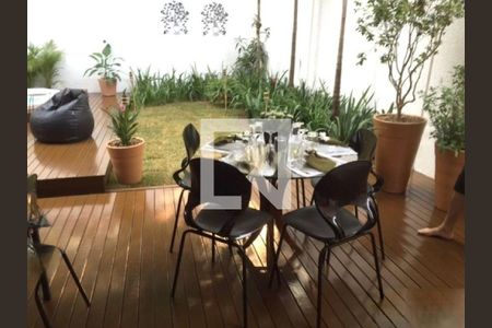 Casa à venda com 3 quartos, 409m² em Jardim Viana, São Paulo