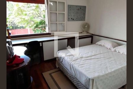 Casa à venda com 4 quartos, 350m² em Jardim Leonor, São Paulo