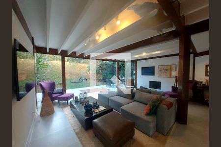 Casa à venda com 3 quartos, 292m² em Vila Sonia, São Paulo