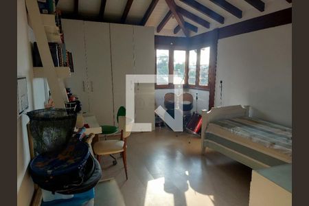 Casa à venda com 3 quartos, 292m² em Vila Sonia, São Paulo