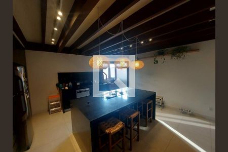 Casa à venda com 3 quartos, 292m² em Vila Sonia, São Paulo