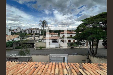 Casa à venda com 4 quartos, 300m² em Vila Sonia, São Paulo