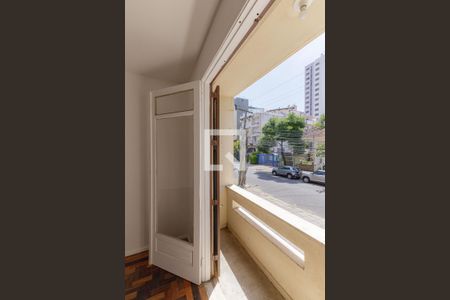 Sacada do Quarto 2 de apartamento à venda com 3 quartos, 83m² em Petrópolis, Porto Alegre