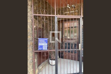Fachada e Plaquinha Instalada de apartamento à venda com 3 quartos, 83m² em Petrópolis, Porto Alegre