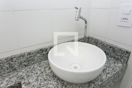 Banheiro de apartamento para alugar com 1 quarto, 65m² em Cidade Mãe do Céu, São Paulo