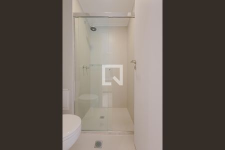 Banheiro de kitnet/studio para alugar com 1 quarto, 24m² em Paraíso, São Paulo