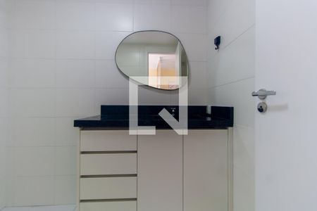 Banheiro de apartamento para alugar com 1 quarto, 32m² em Vila Independencia, São Paulo