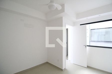 Quarto  de apartamento para alugar com 2 quartos, 75m² em Taquara, Rio de Janeiro